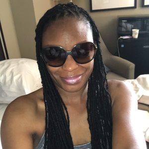 Meet your Posher, Nikki